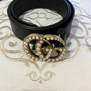 Gucci Black Leather Belt with Gold Double G Pearl Buckle